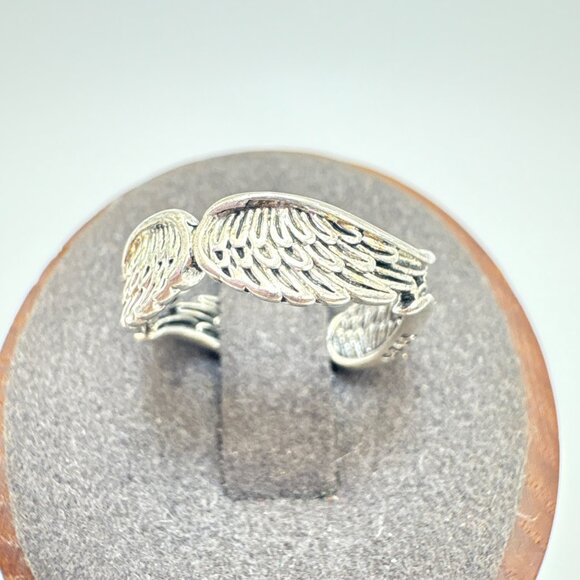 VTG Sterling Silver 925 Angel Wings Textured Design Band Ring Size 5.75 - Picture 4 of 11